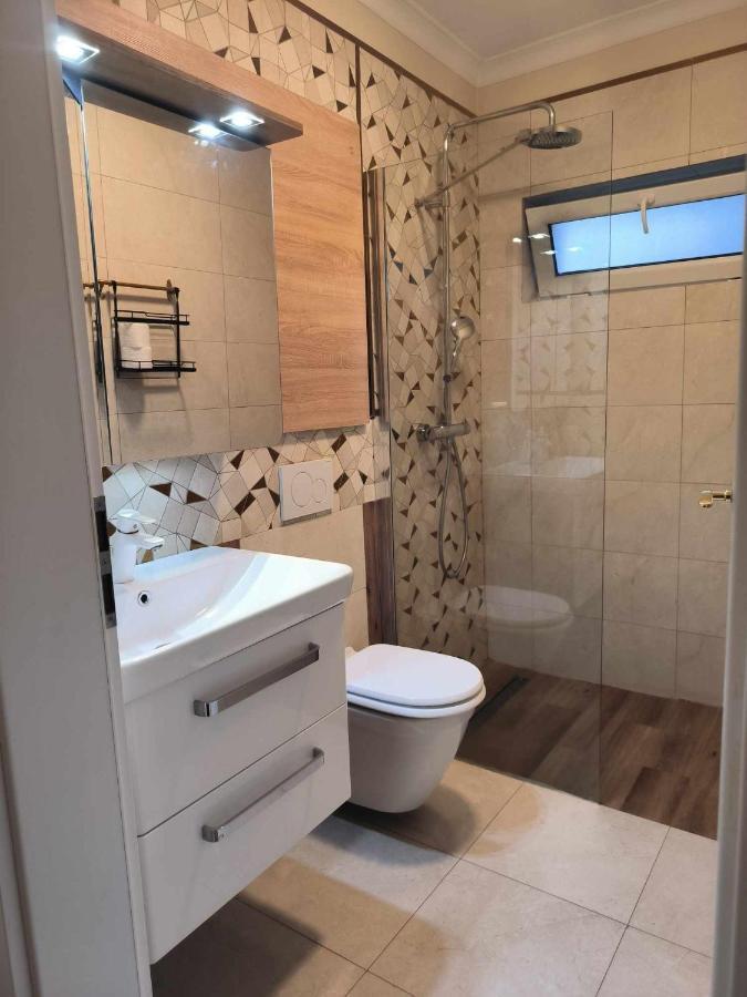 Luxury Airport Retreat Apartamento Cluj-Napoca Exterior foto